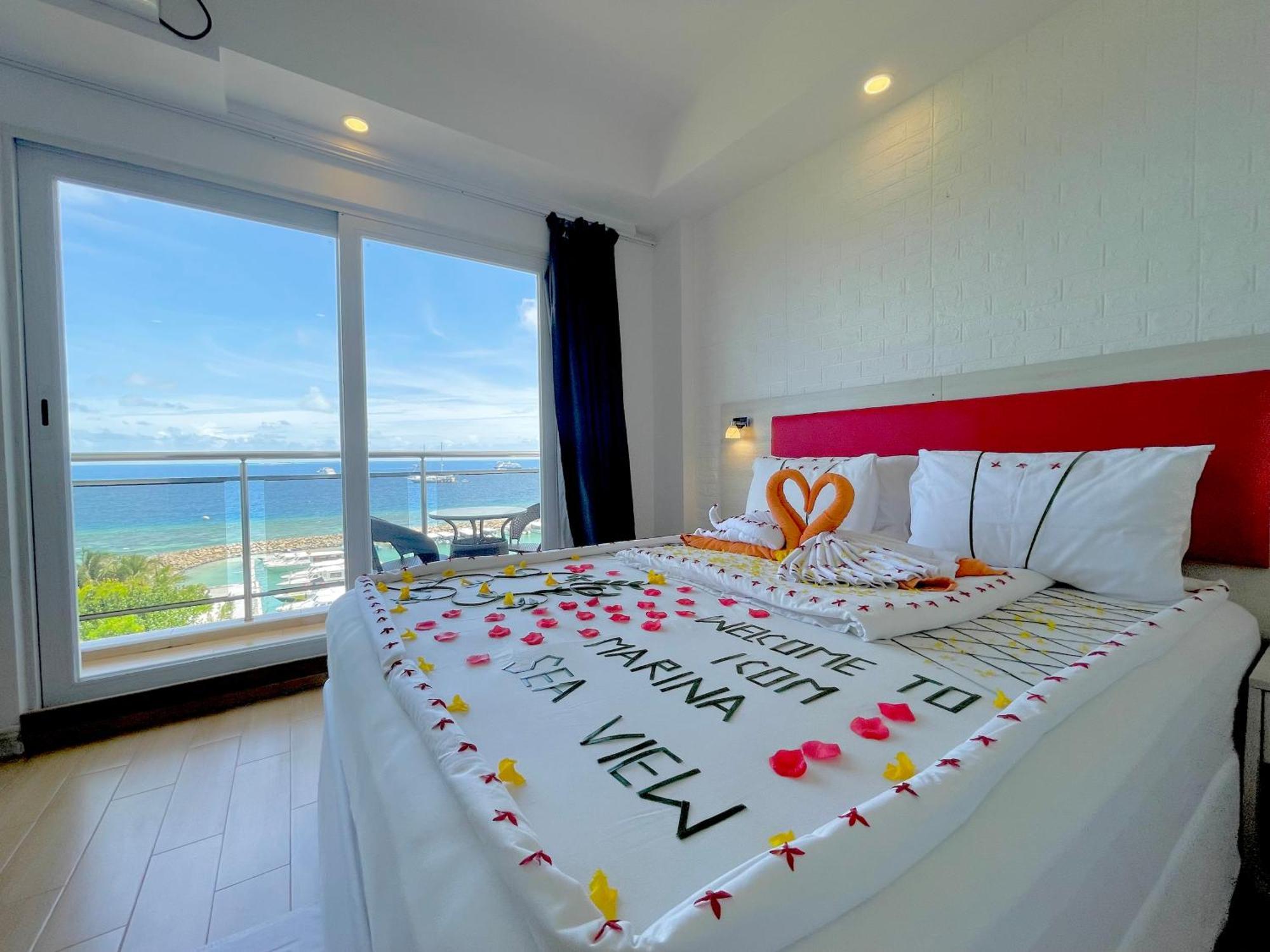 Hotel Icom Marina Sea View Maafushi Exterior foto