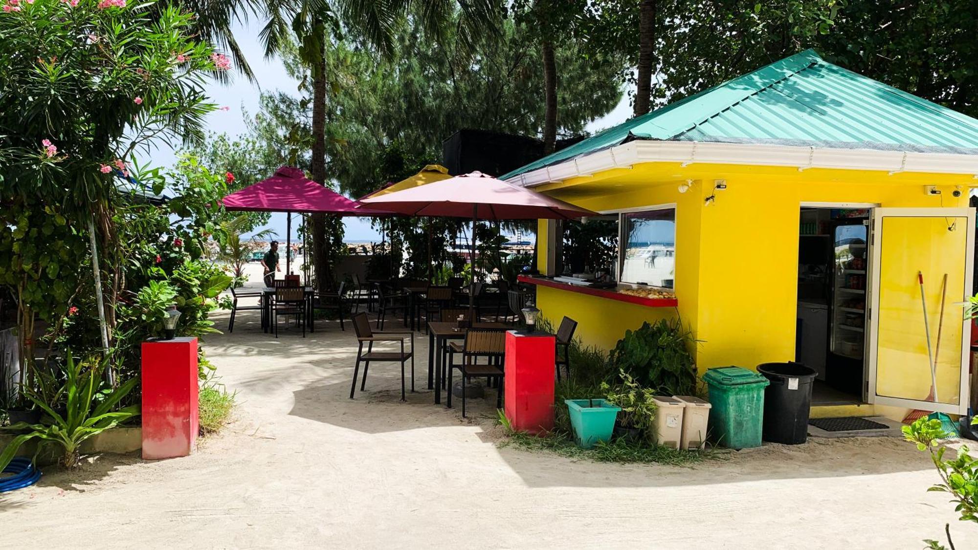 Hotel Icom Marina Sea View Maafushi Exterior foto